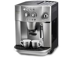 DELONGHI ESAM 4200 - s mlýnkem na kávu