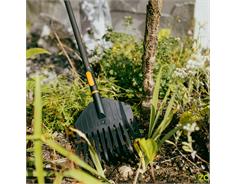 Hrábě na listí úzké  OneClick - 1082704 - Fiskars