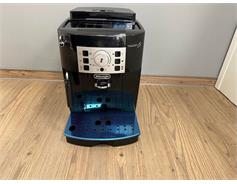 Lehké Škrábance - DELONGHI ECAM 22.110 B