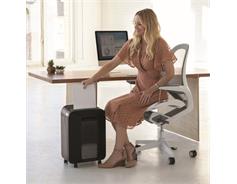 Skartovač Fellowes LX 201 černý
