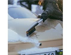 Smetáček se škrabkou Plus dlouhý  - 1078494 - Fiskars